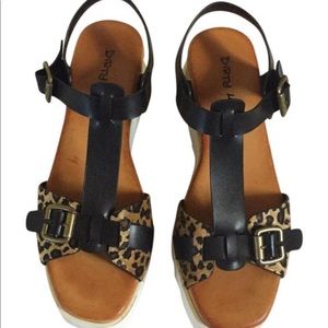 Perfect condition sandals. Small tear. Worn once.